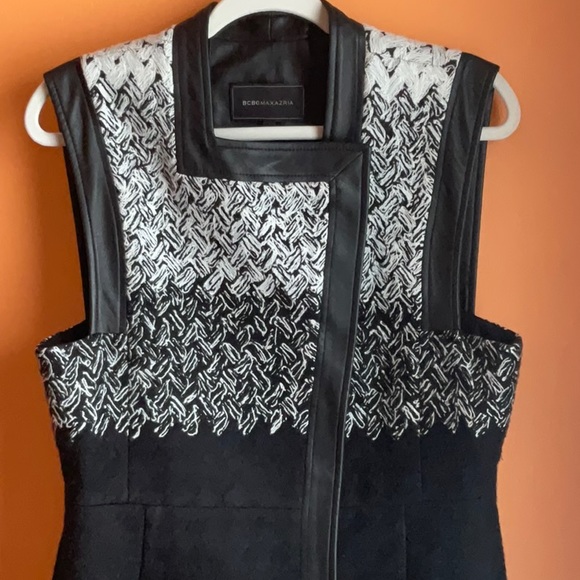 BCBGMAXAZRIA Black and White Coat Vest sz M - Picture 2 of 9